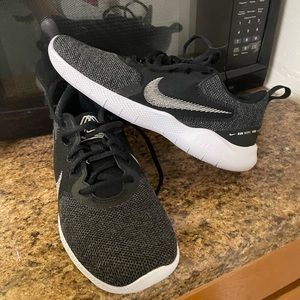 Nike Flex Experience Running Shoe